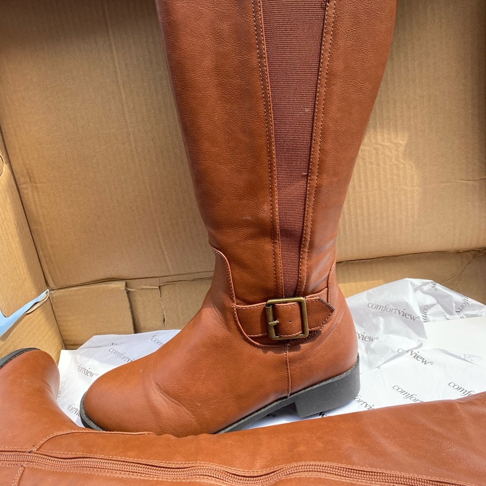 Leather boots knee high brown and black